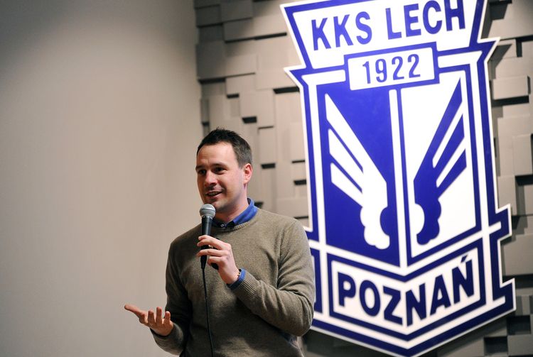 Według Karola Kuśki z STS klub Lech Poznań jest jednym z najlepiej zorganizowanych klubów w Polsce pod względem sponsoringu