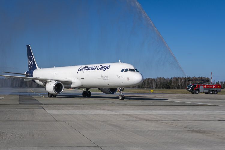 Pyrzowice kluczowym hubem cargo. Katowice Airport z regularnym frachtem Lufthansy do Frankfurtu, Piotr Adamczyk, Jakub Mańka / Katowice Airport
