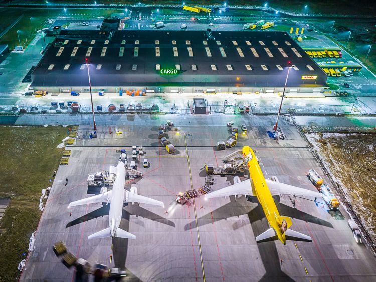 Lotnisko Katowice zwiększyło ilość odprawionych ładunków i inwestuje w infrastrukturę cargo, Robert Neumann