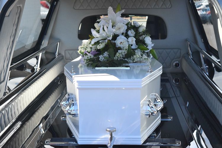 Skutki usług pogrzebowych bywają nieodwracalne. FPP i PIBP apelują o pilne wprowadzenie norm, pixabay