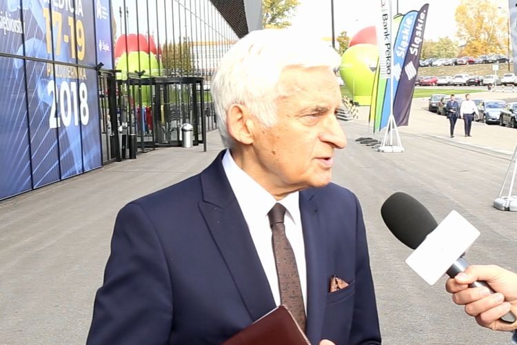 To doskonała wiadomość dla mieszkańców Śląska - prof. Jerzy Buzek o porozumieniu w sprawie unijnego budżetu i FST, redakcja