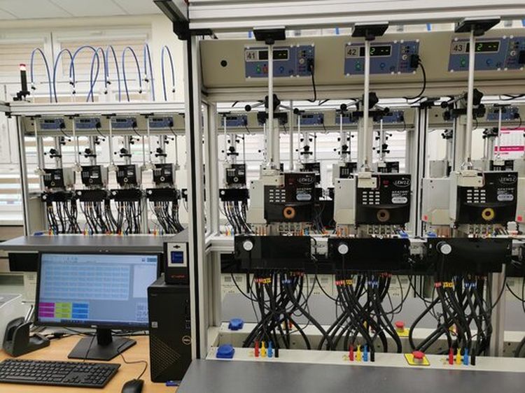 Tauron uruchomił nowoczesne laboratorium. Innowacja pozwoli sprawdzić 60 liczników jednocześnie, Materiały prasowe