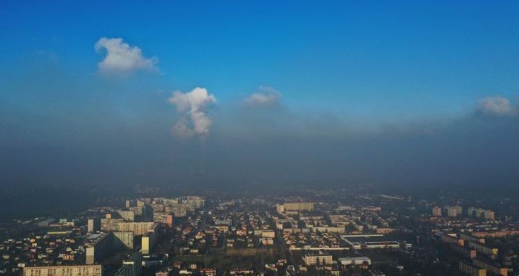 Wielki powrót smogu i palenia, czym popadnie? Rząd zawiesza normy jakości węgla, 
