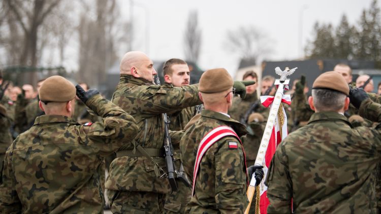 Wojsko Polskie przyciągnęło rekordową liczbę nowych żołnierzy, gov.pl