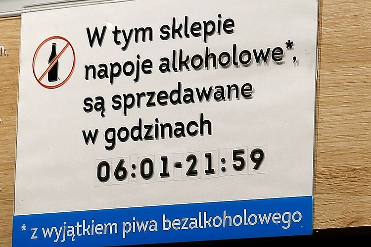 Nocna prohibicja już w 5 dzielnicach Katowic. Ważą się losy rozszerzenia zakazu sprzedaży alkoholu, UMK, S. Rybok