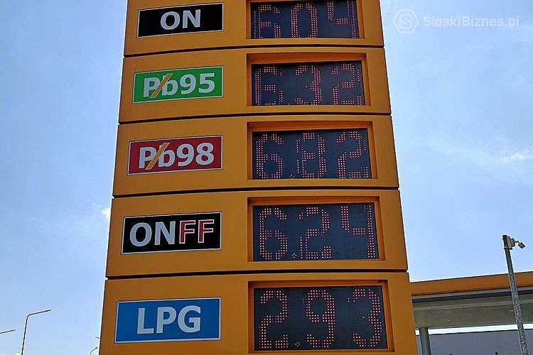 Diesel poniżej 6 zł za litr. Coraz więcej stacji obniża ceny paliw, Ludmiła Kamer