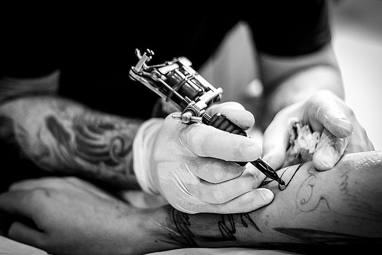 Studia tatuażu na Śląsku pod kontrolą. Posypały się mandaty, pixabay