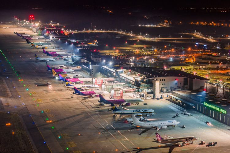 W styczniu 300 tysięcy pasażerów. Katowice Airport z przytupem wkracza w nowy rok, Piotr Adamczyk / Katowice Airport