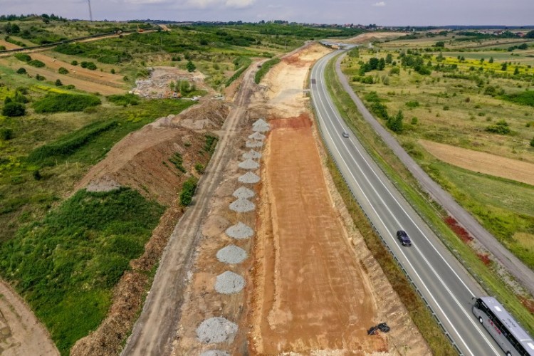 Dwupasmówka do lotniska rośnie w oczach – relacja z budowy S1 Pyrzowice – Podwarpie, Generalna Dyrekcja Dróg Krajowych i Autostrad
