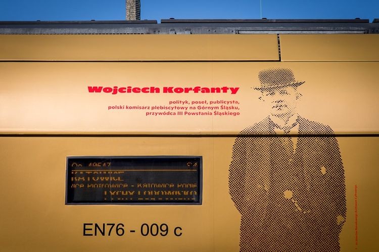 Niezwykły pociąg Kolei Śląskich wozi od dziś pasażerów, BP Urzędu Marszałkowskiego