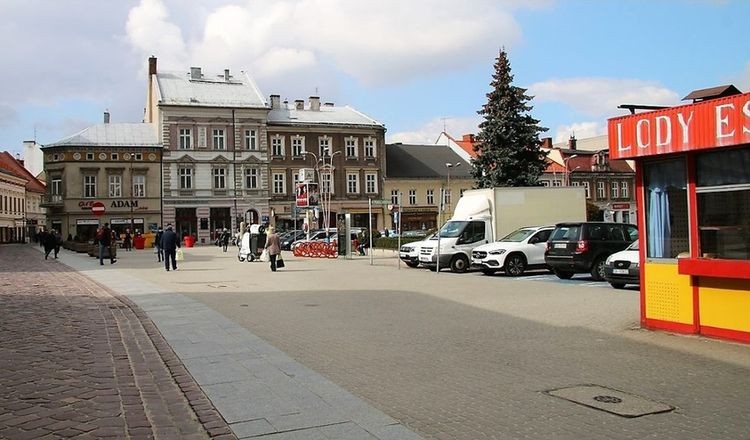 Plac Wojska Polskiego w Bielsku-Białej kiedyś, teraz i po metamorfozie, MZD Bielsko-Biała