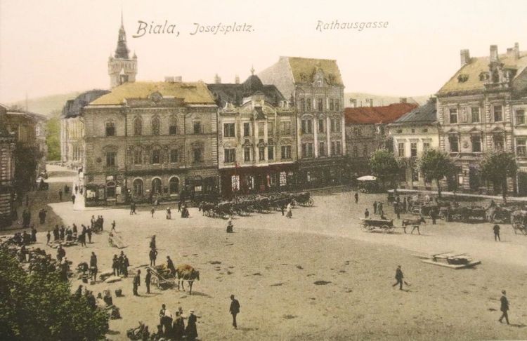 Plac Wojska Polskiego w Bielsku-Białej kiedyś, teraz i po metamorfozie, archiwum J. Kachla Wydział Prasowy UMBB