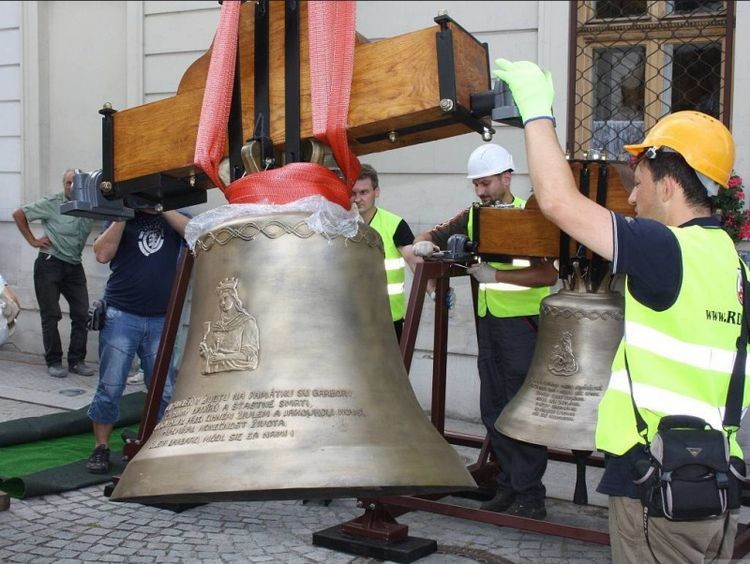 Serca tych dzwonów biją na wieżach kościelnych na całym świecie. Tworzy je firma ze Śląska (foto, wideo), Facebook/Rduch Bells & Clocks, rduch.pl, Tomasz Raudner