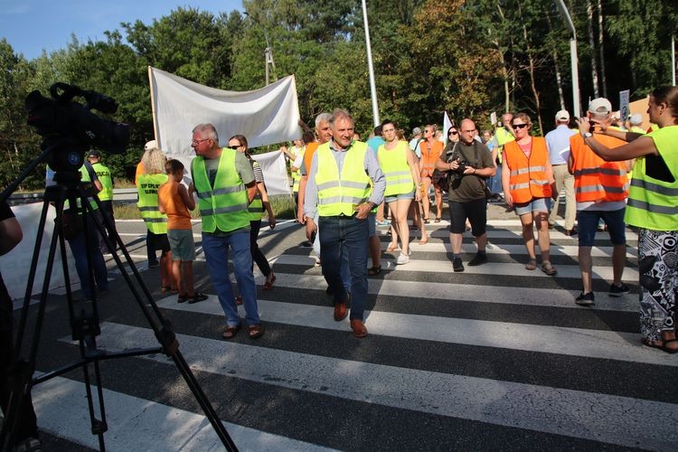 Zablokowali „Wiślankę”. Protest przeciwko budowie Kolei Dużych Prędkości, Kamil Budniok, Dominik Gajda