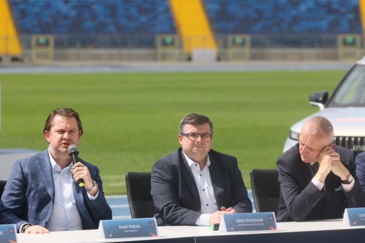 Superauto.pl na Stadionie Śląskim. Chorzowska firma sponsorem Kotła Czarownic, Andrzej Grygiel / UMWS