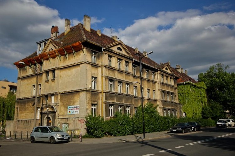 Gliwice: firma uratuje zabytkowe budynki po szpitalu. Powstaną biura, kancelarie i mieszkania, A. Ziaja