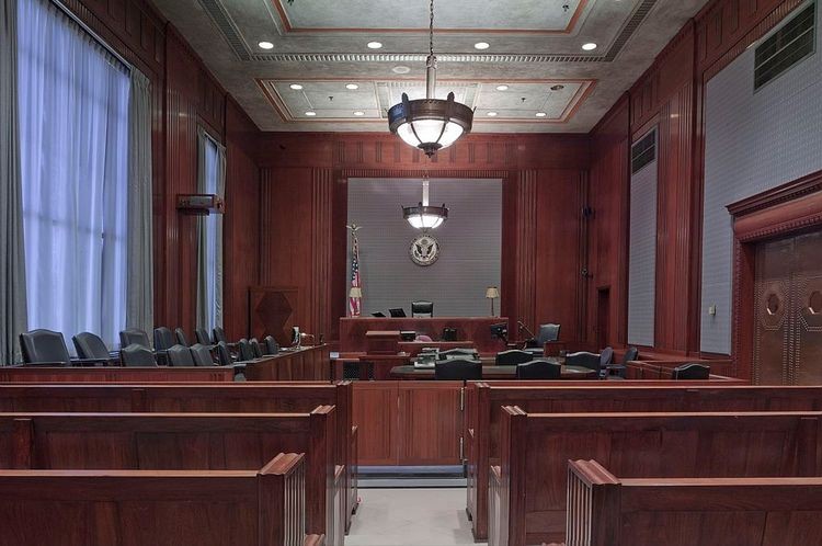 Sąd przywróci zwolnionych do pracy bez prawomocnego wyroku. Będzie chaos w firmach?, pixabay