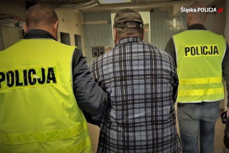Mafia śmieciowa – policja złapała trzech mieszkańców woj. śląskiego, Policja Śląska