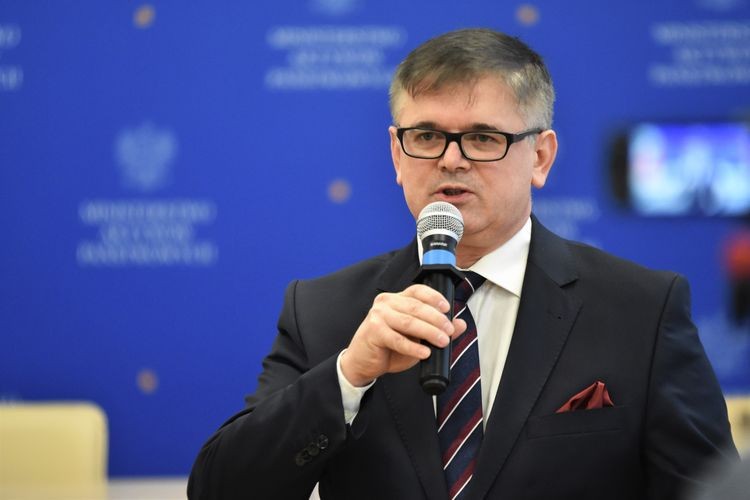 Premier Morawiecki odwołał Adama Gawędę, materiały prasowe