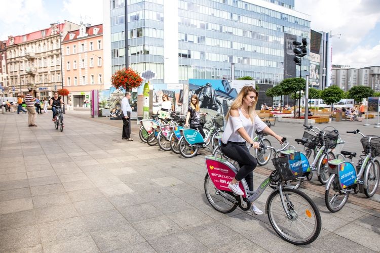 Katowice uruchamiają rowery miejskie. Dzień po zdjęciu rządowego zakazu, archiwum