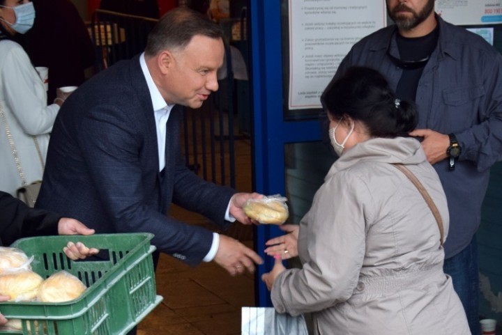 Sondaż exit polls: minimalna przewaga Andrzeja Dudy. Nie można wskazać zwycięzcy, redakcja