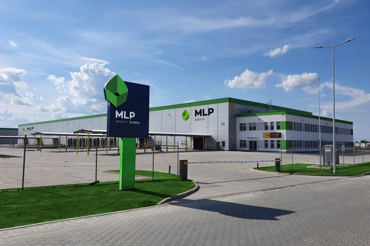 MLP Group zbudował ogromny magazyn dla InPostu i Żabki pod Gliwicami, MLP Group