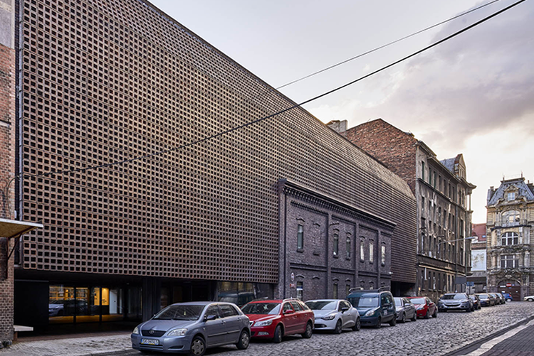 Wienerberger Brick Award 2020 - budynek Wydziału Radia i Telewizji UŚ zdobywa grand prize, materiały prasowe