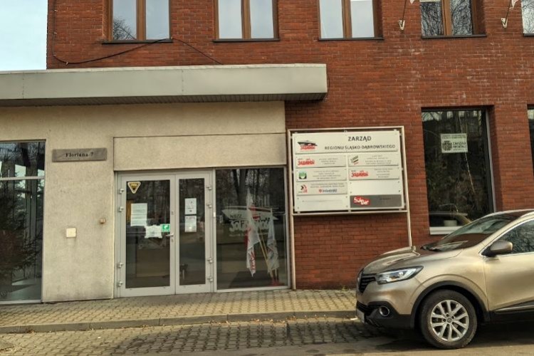 GW: CBA przeszukało biuro śląsko – dąbrowskiej Solidarności, google maps