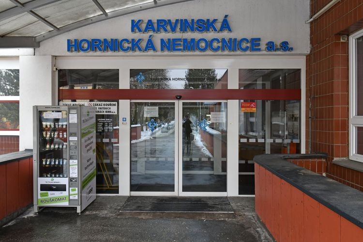 Karwina prosi polskie firmy o pomoc. Dzielnica czeskiego miasta została bez sklepu spożywczego i drogerii, Facebook