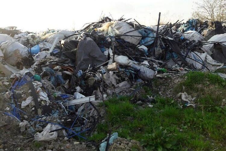 Pszczyna: dron ujawnił wielkie składowisko nielegalnych odpadów, GIOŚ, FB Studzienice