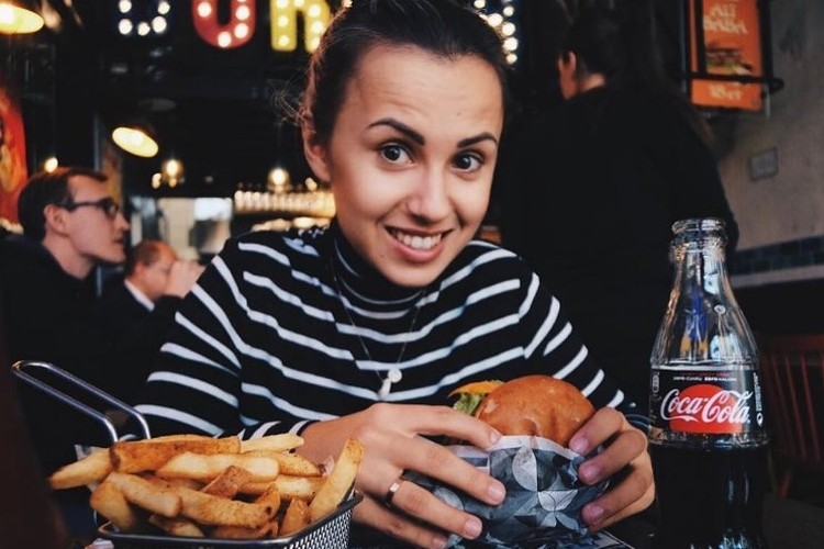 Polska sieć uruchomiła burgerownię w Częstochowie, instagram.com/p/BoiuQQSlC6a/