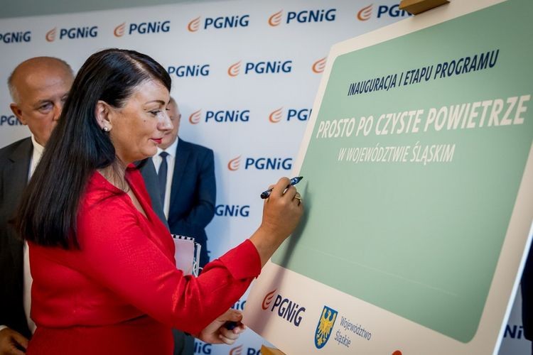 260 tys. kopciuchów na Śląsku do likwidacji - PGNiG pomoże mieszkańcom zdobyć pieniądze, Tomasz Raudner, Tomasz Żak/UMWS
