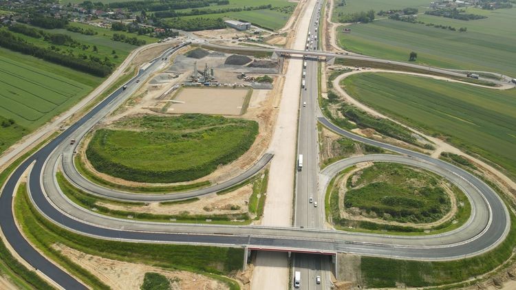 A1 – kładą beton na drugiej jezdni. Autostradą Łódzkie - Częstochowa pojedziemy w tym roku, GDDKiA Katowice
