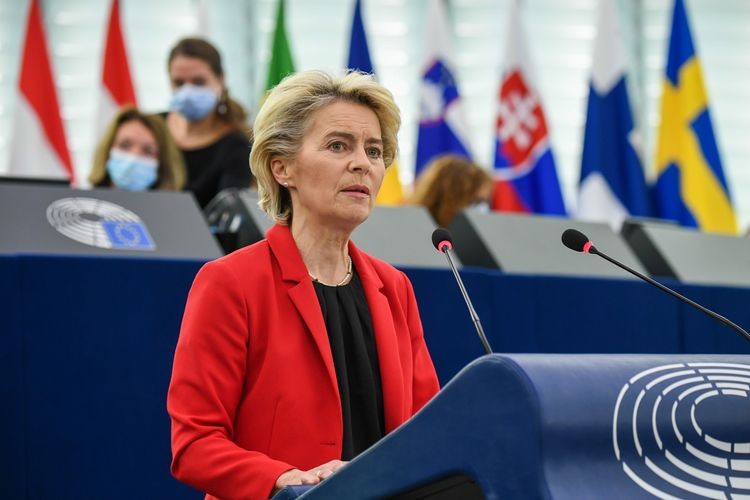Parlament Europejski przyjął rezolucję przeciw Polsce, twitter