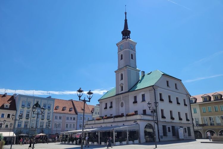 Gliwice: konserwator zabytków zgodził się posadzić drzewa na rynku, UM Gliwice