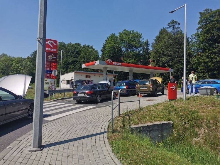 Kierowcy przewidują wzmożone „awarie” samochodów na stacjach paliw. Również na Śląsku, Radio Bielsko