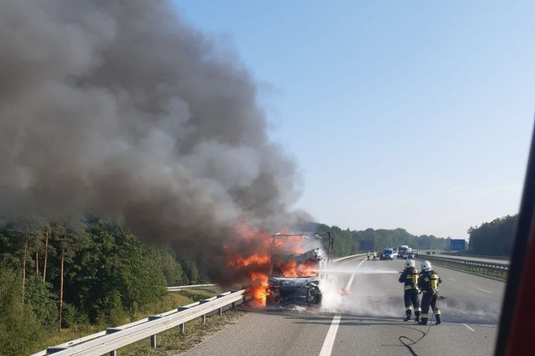 Autostrada A1: pożar baterii do samochodów elektrycznych. Z 