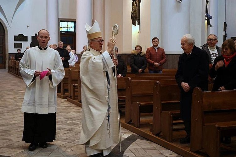 Kościół katolicki się kurczy. Jak wypada Śląsk? Oto najnowsze dane o religijności Polaków, Krzysztof Gawor