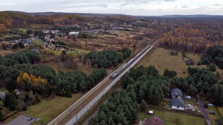 Połączy Małopolskę ze Śląskiem. Ruszyła budowa wiaduktu nad linią kolejową E30, PKP PLK S.A.
