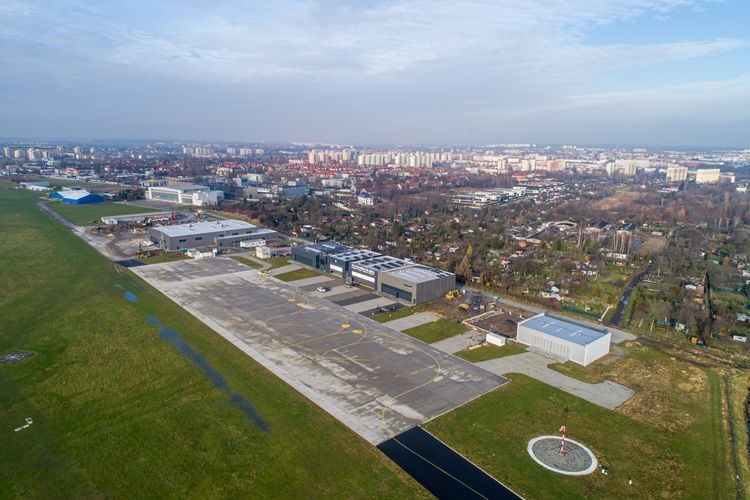 Gliwickie lotnisko się rozwija. GAPR: produkcja pierwszych samolotów jeszcze w tym roku, R. Neumann/ UM w Gliwicach,  K. Krzemiński