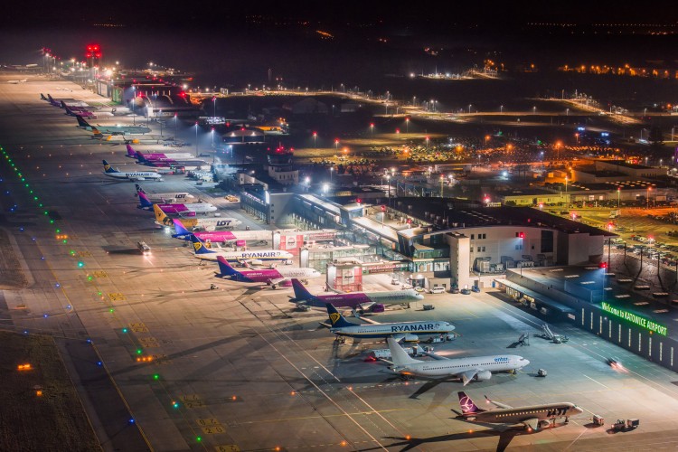 W styczniu 300 tysięcy pasażerów. Katowice Airport z przytupem wkracza w nowy rok, Piotr Adamczyk / Katowice Airport