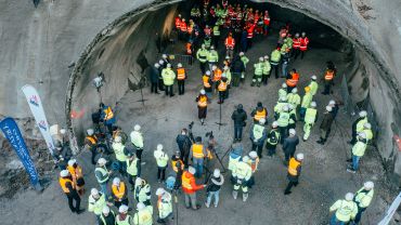 Budowa S1 w Beskidach. Zobaczcie spektakularne zdjęcia z przebicia tunelu pod Baranią Górą