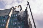 Hotel Silesia w Katowicach znika w oczach – trwa widowiskowe wyburzanie, 