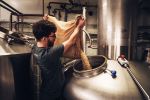 A może browar kontraktowy? Piwowar z Zawiercia przedstawia 7 kroków do założenia piwnego biznesu, materiały prasowe