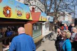 Gliwice: po fast foody Dmytra z Ukrainy ustawiają się kolejki (foto, wideo), 