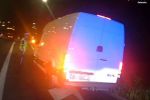 Kurierskim busem przewieźli 18 cudzoziemców. Przemytnicy zatrzymani w Katowicach, Śląska Policja
