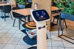 W tej restauracji pizzę dostarczy Ci... robot kelner (zdjęcia, wideo), Materiały nadesłane